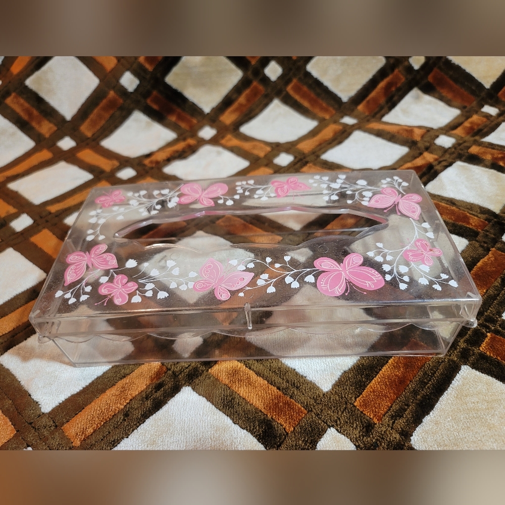 Vintage Acrylic Lucite Tissue Box Holder